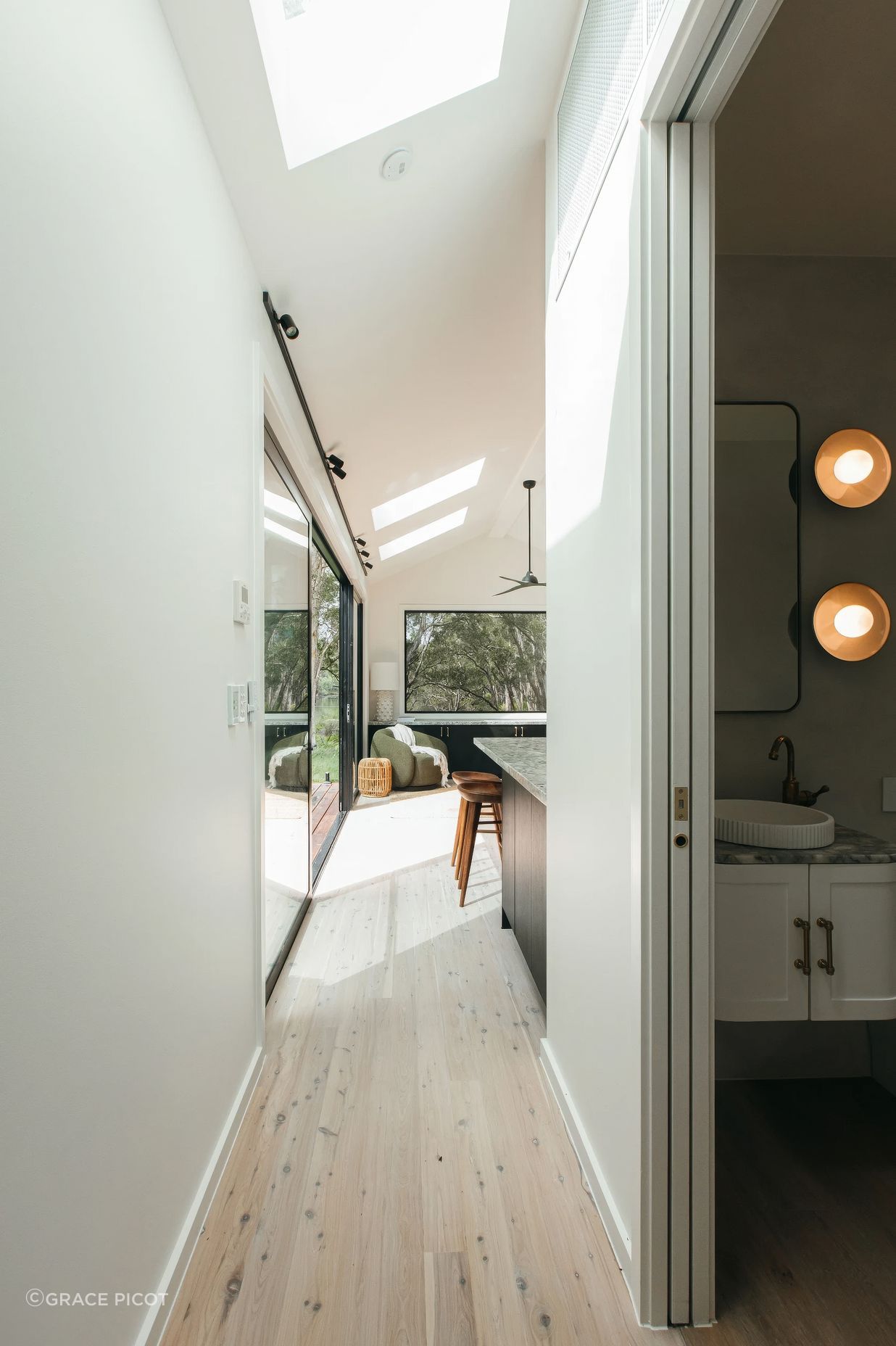 2xKeshi-Cottage-Central-Coast-Builder5archipro.jpeg