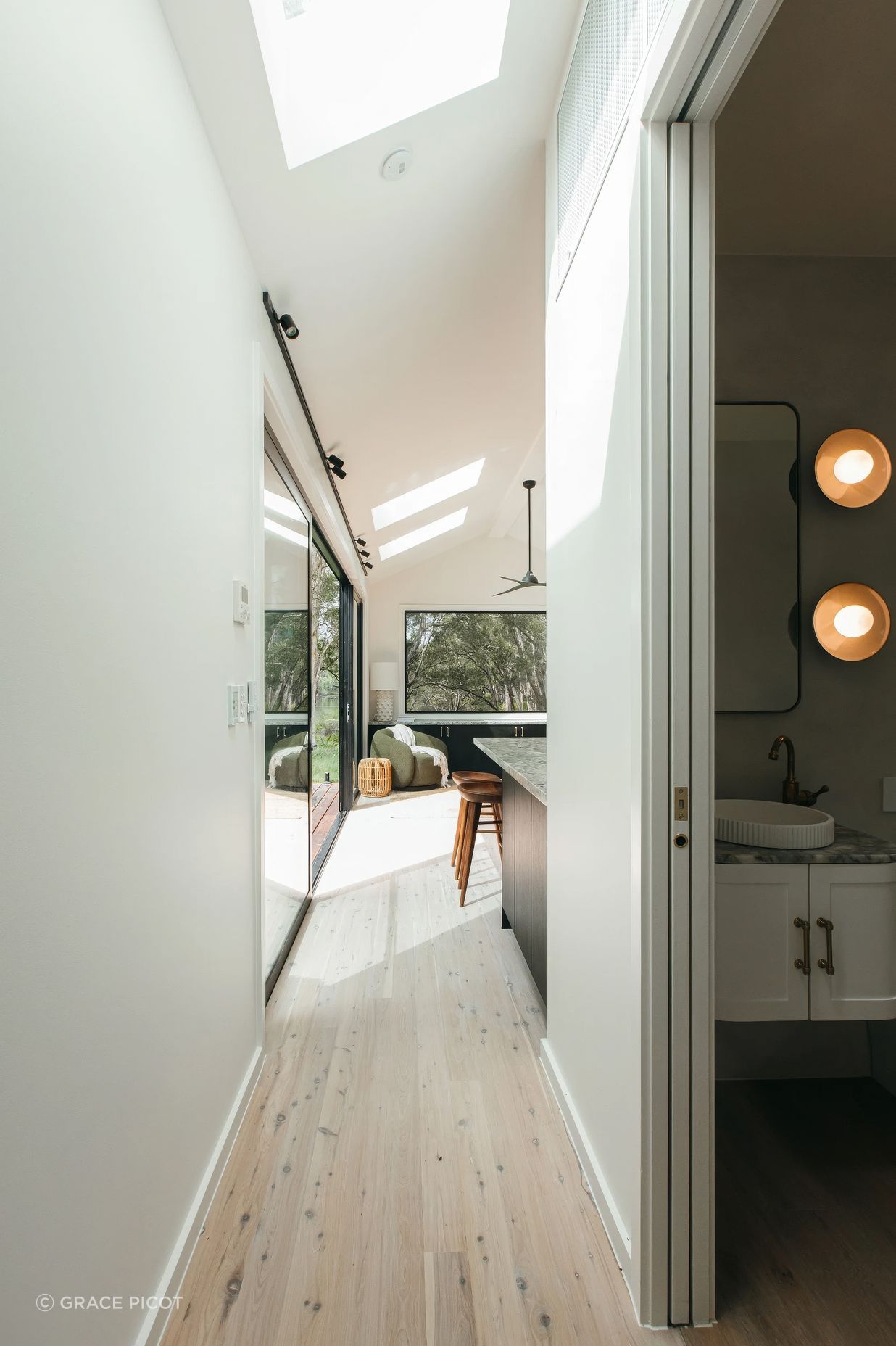 2xKeshi-Cottage-Central-Coast-Builder5archipro.jpeg