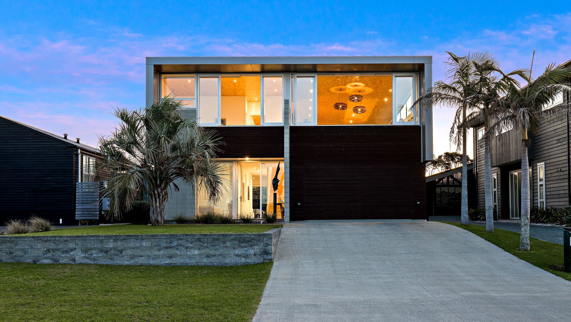Omaha Beachhouse banner