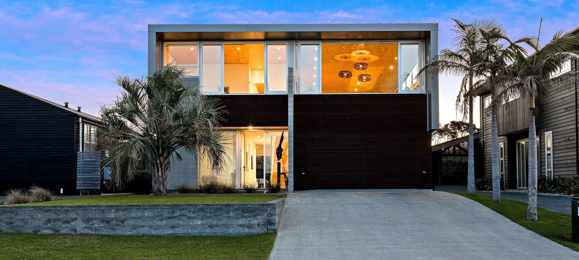 Omaha Beachhouse banner