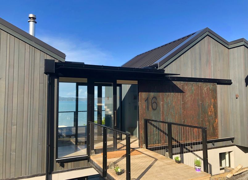 Maraetai, Beach House