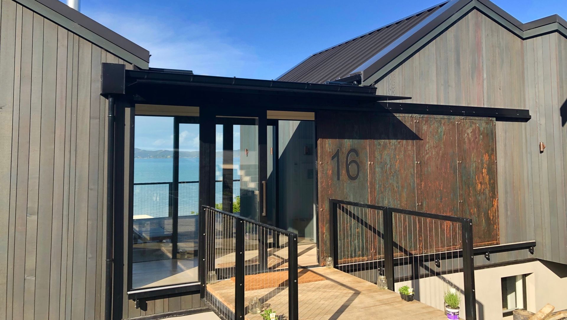 Maraetai, Beach House banner
