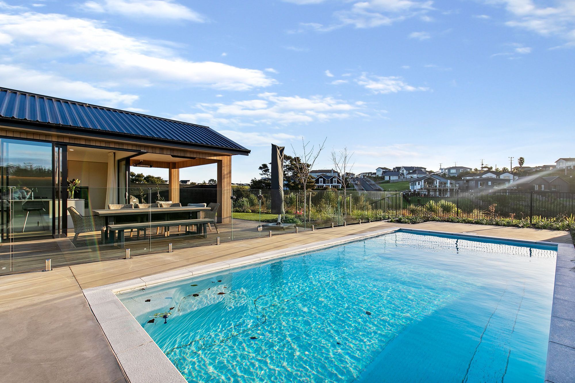 Peninsula Oasis