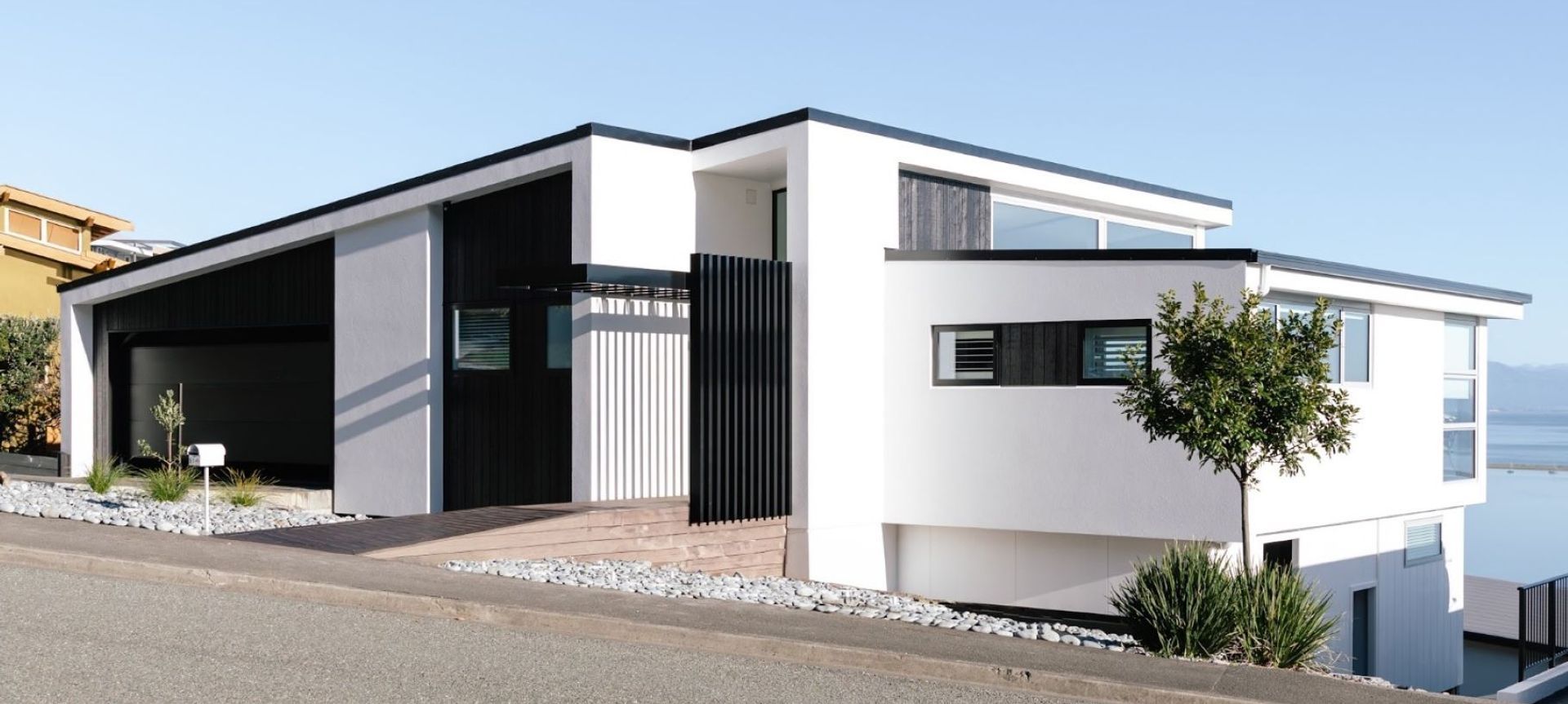 Davies Drive New Build banner