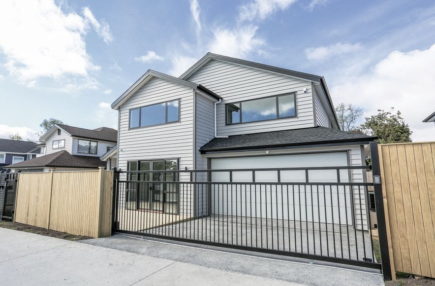 Ti Kouka, Te Atatu Peninsula