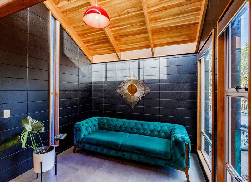 “Proportion Perfected: Crafting Spacious Elegance With Subtle Japanese Influence”
