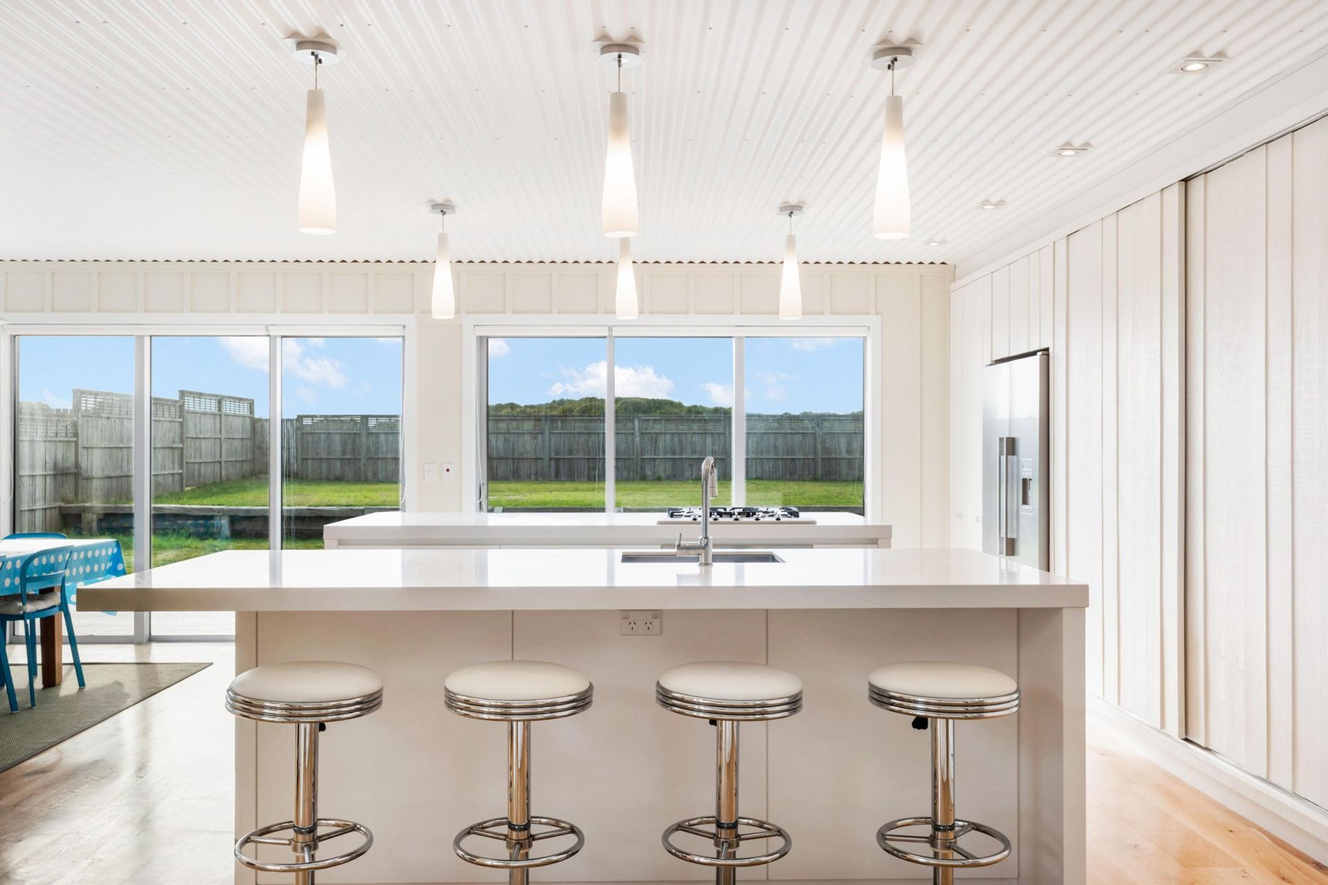 Hall Avenue, Pataua North