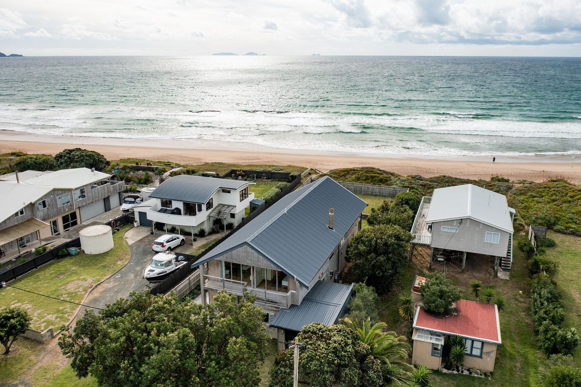 Hall Avenue, Pataua North