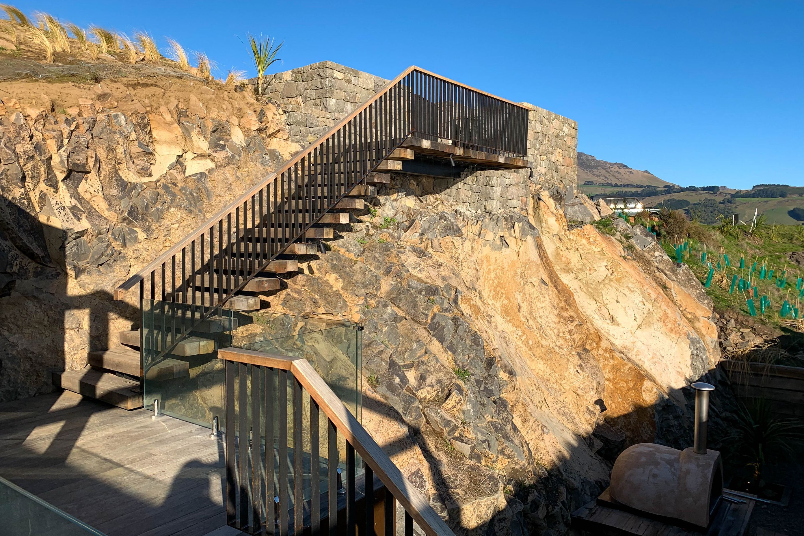 Cliff Hanger
