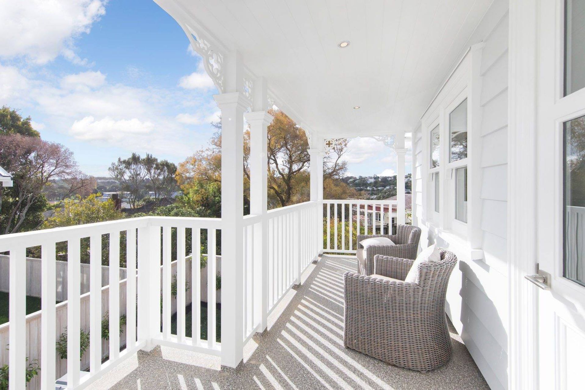 Modern Villa - Western Springs