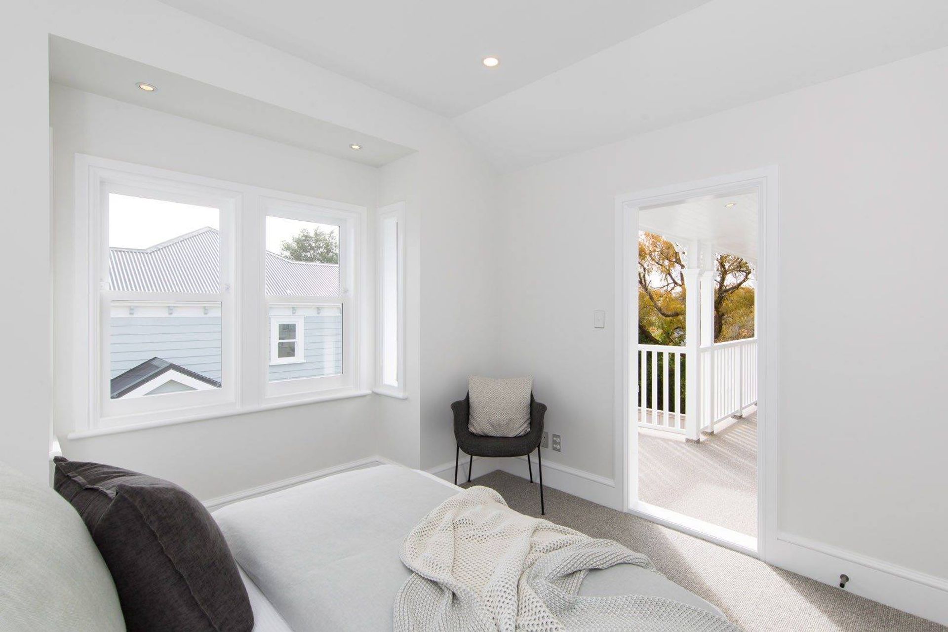 Modern Villa - Western Springs