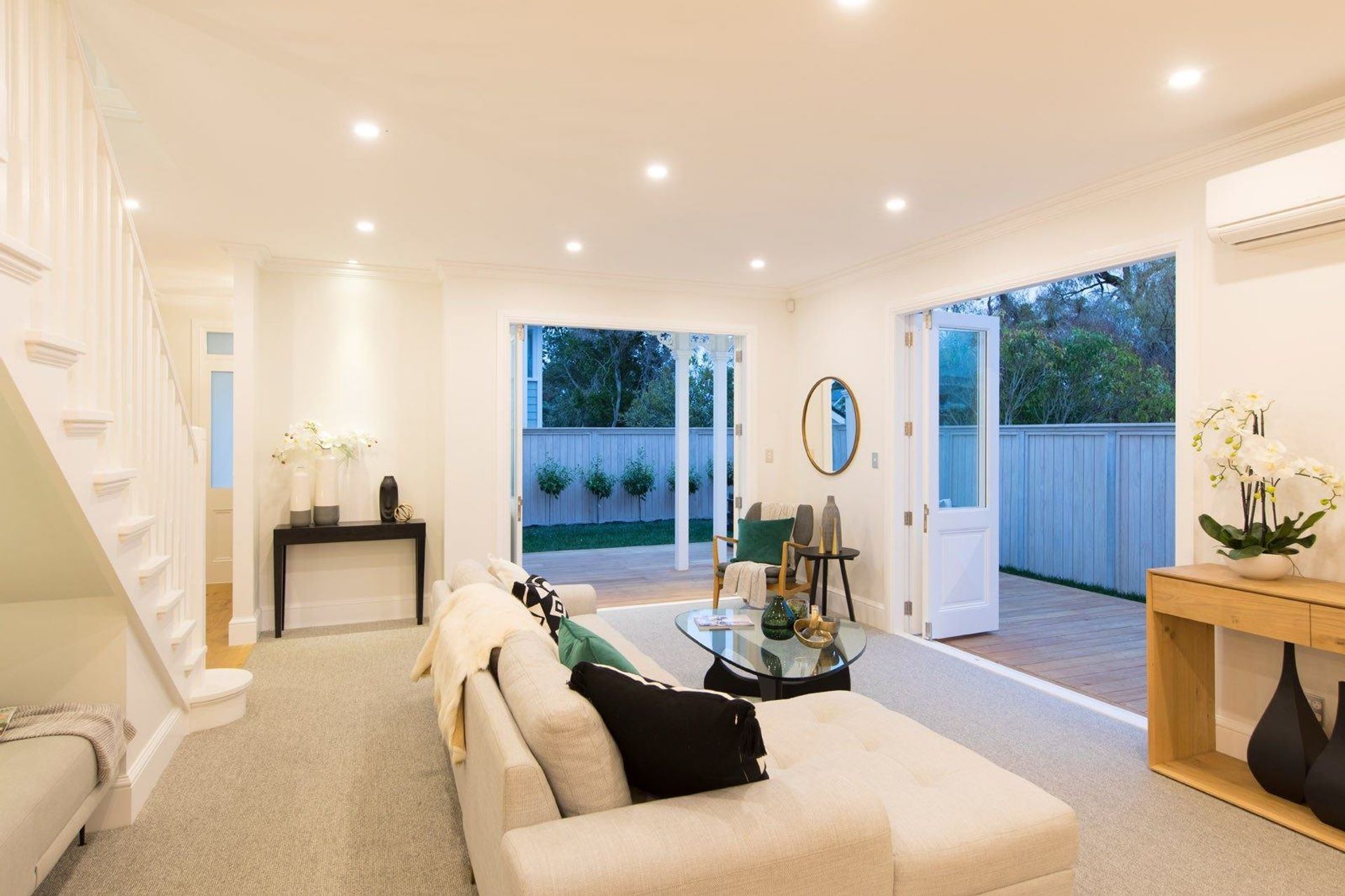 Modern Villa - Western Springs