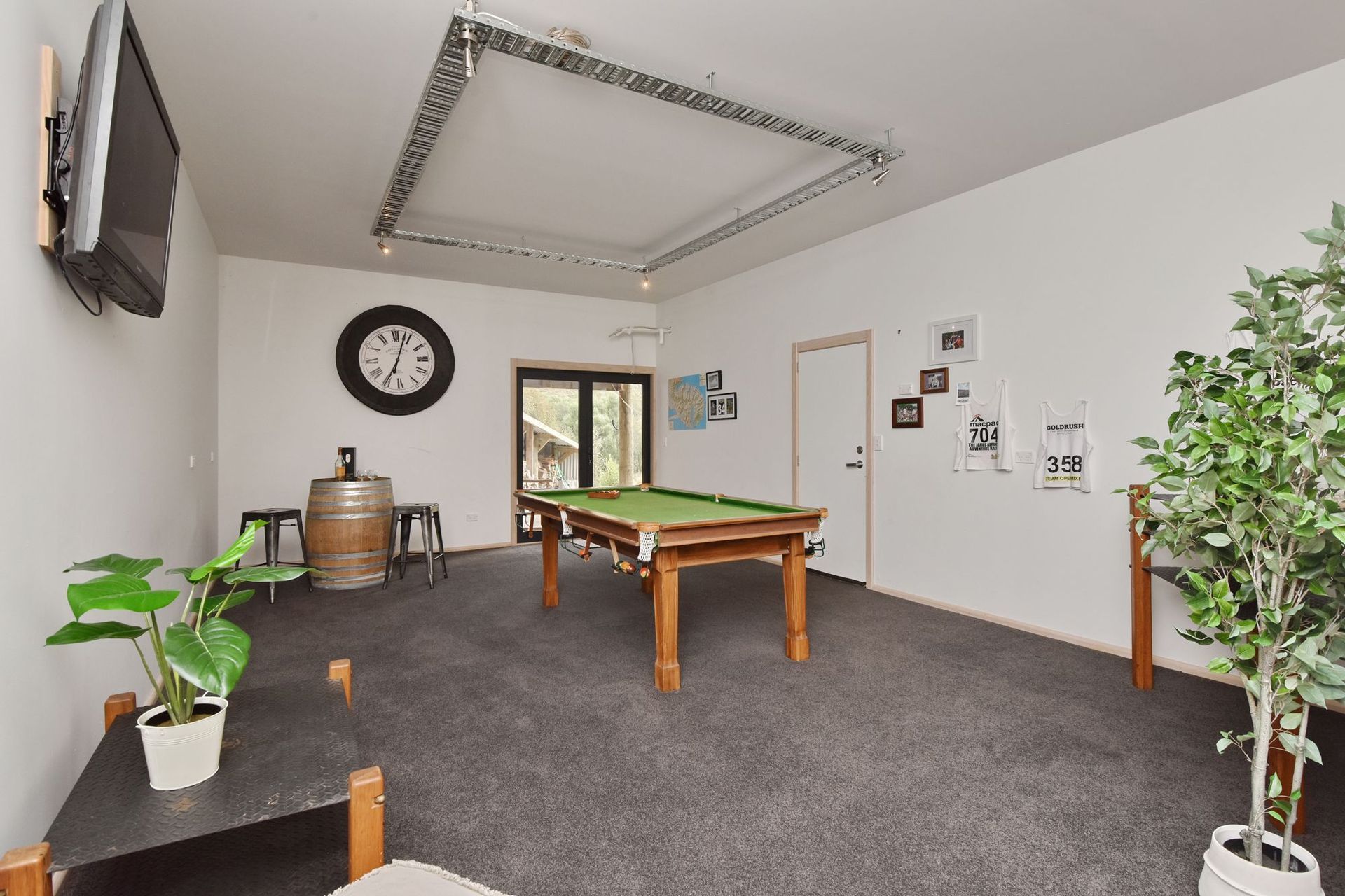 Tai Tapu, Split Level Hill Build