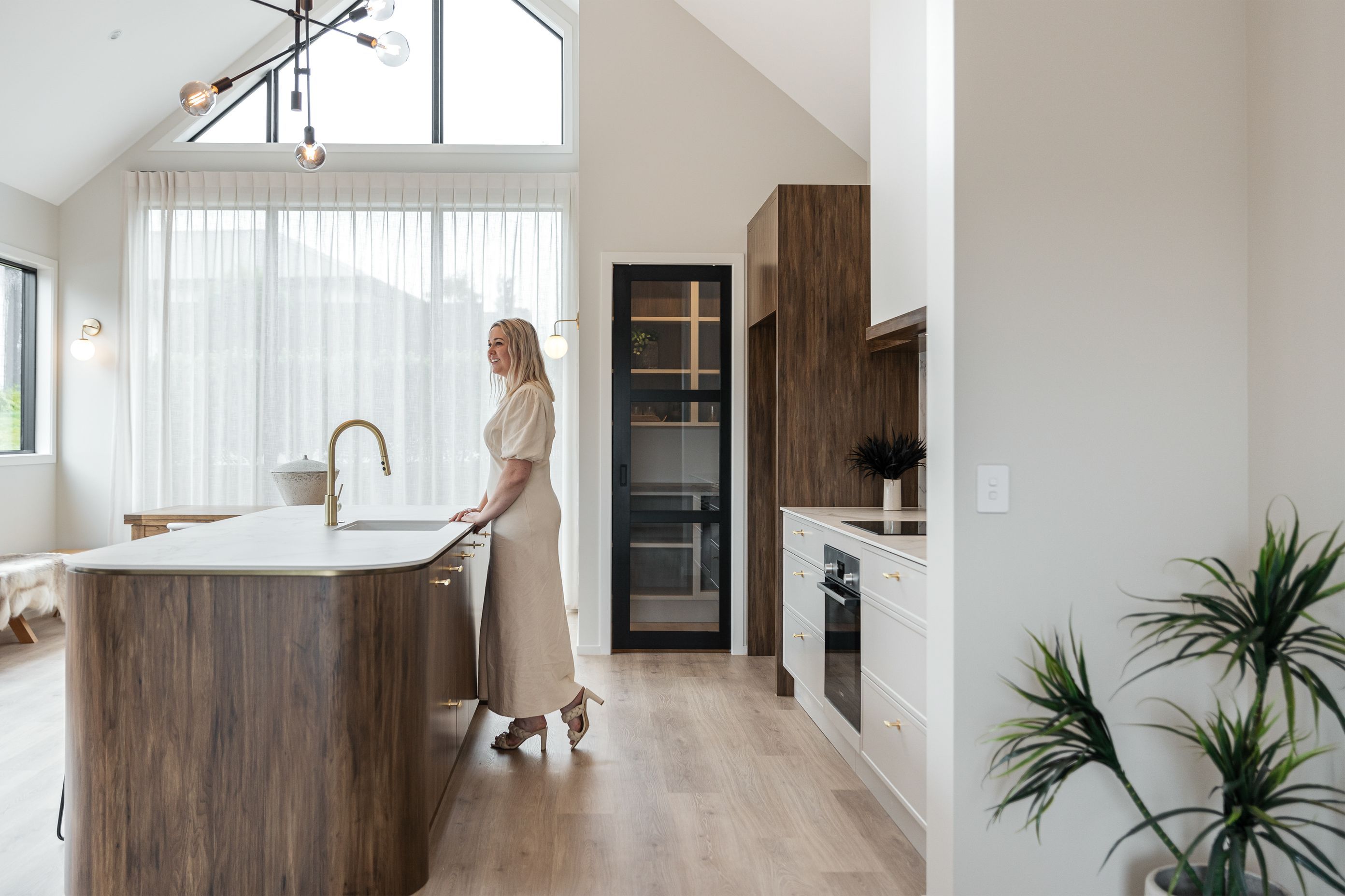 8 Hera Lane