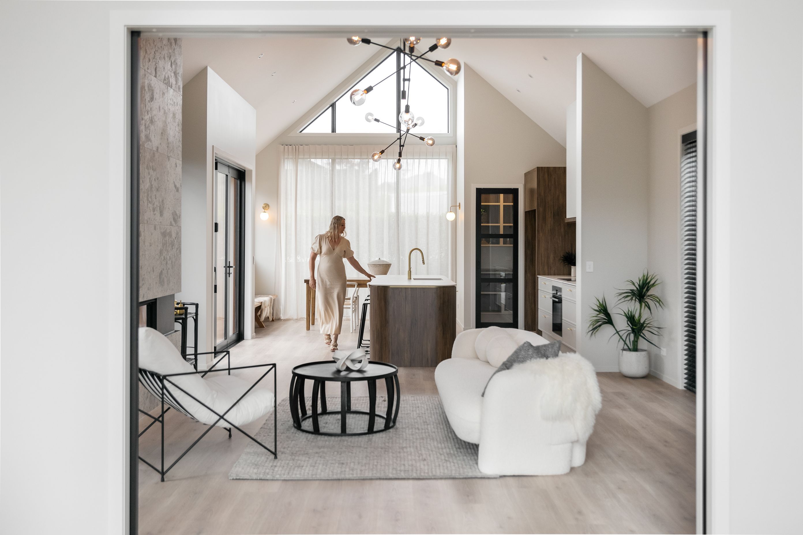 8 Hera Lane
