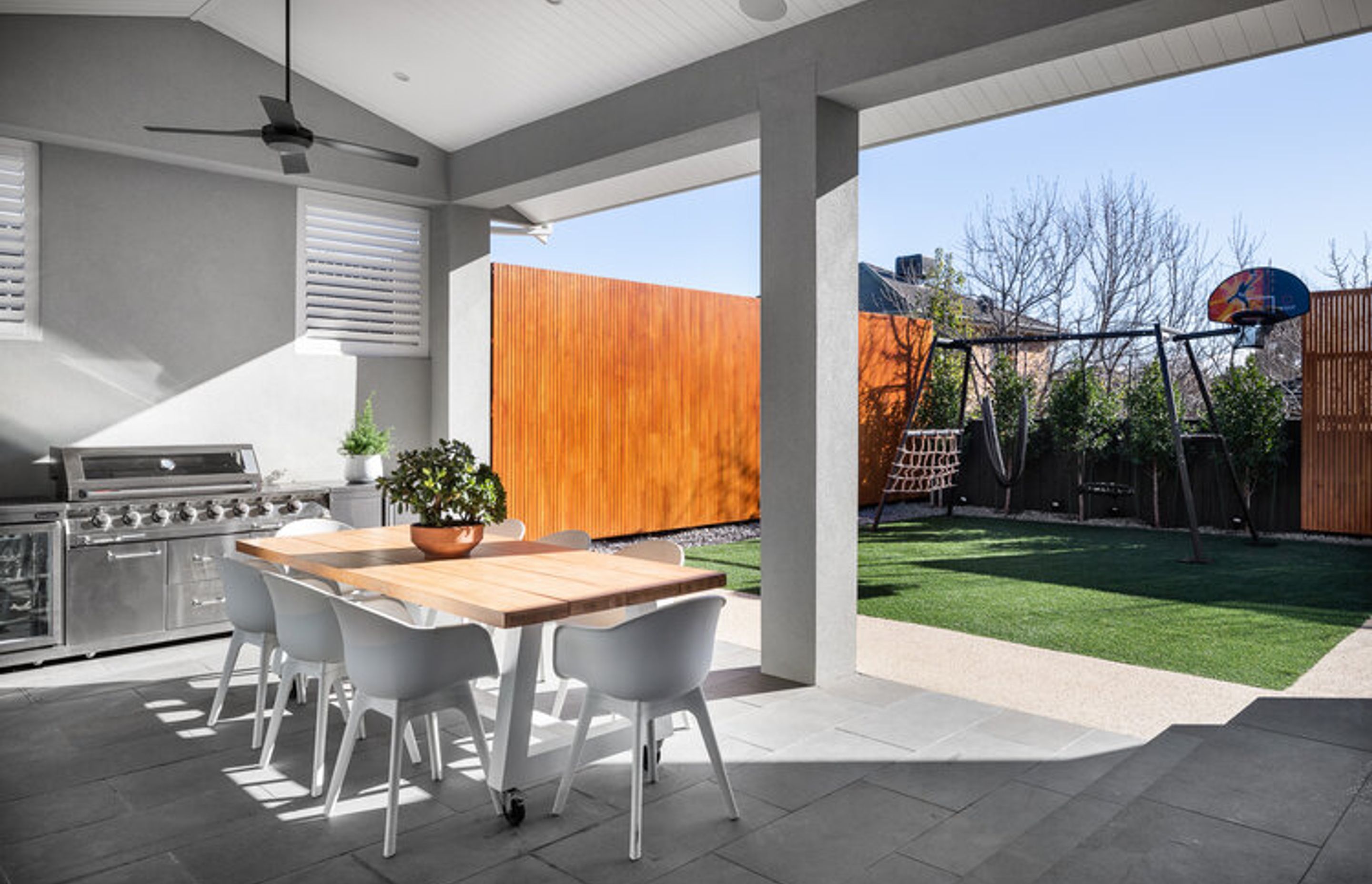 HAMPTONS HOUSE