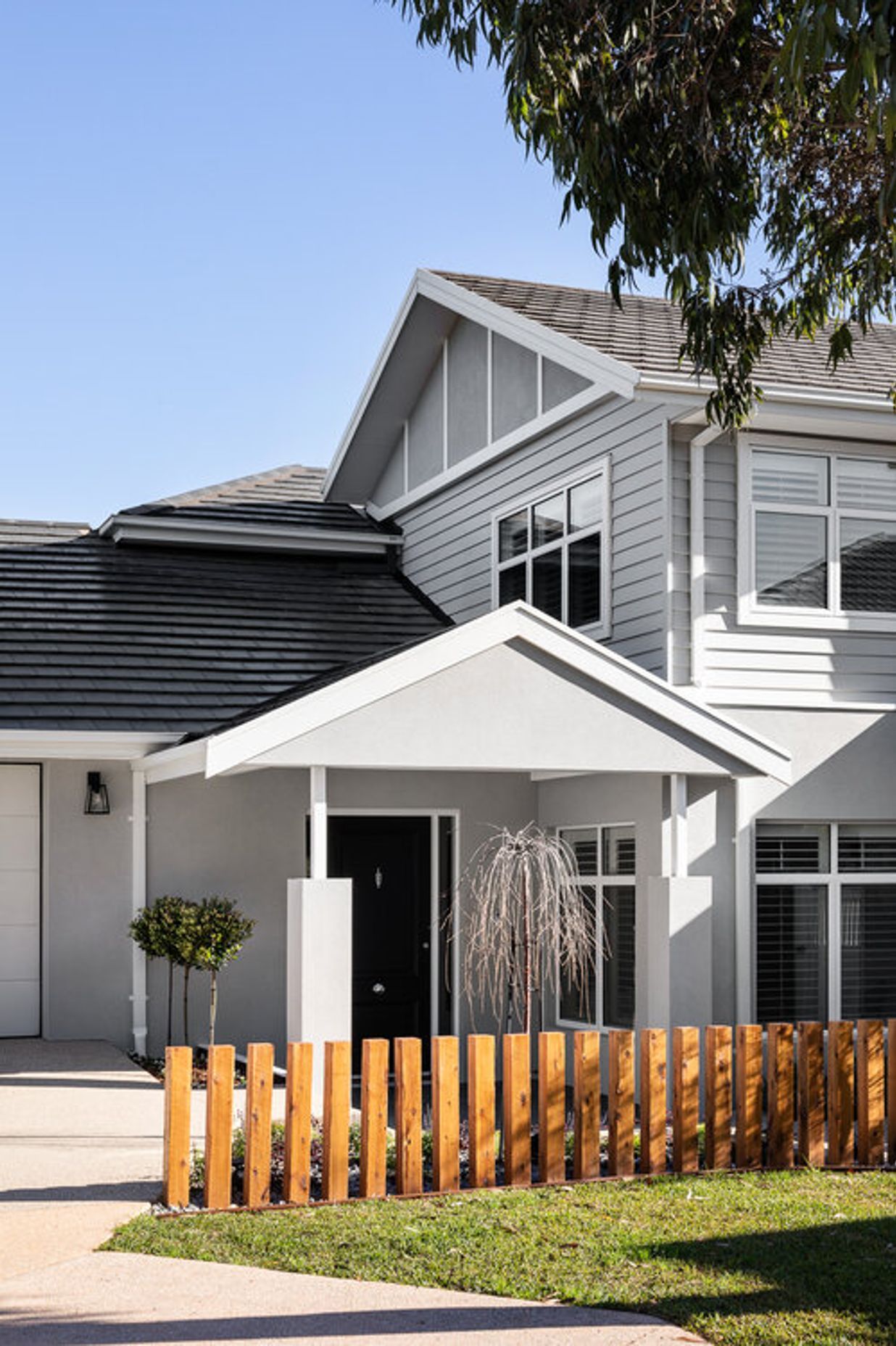 HAMPTONS HOUSE