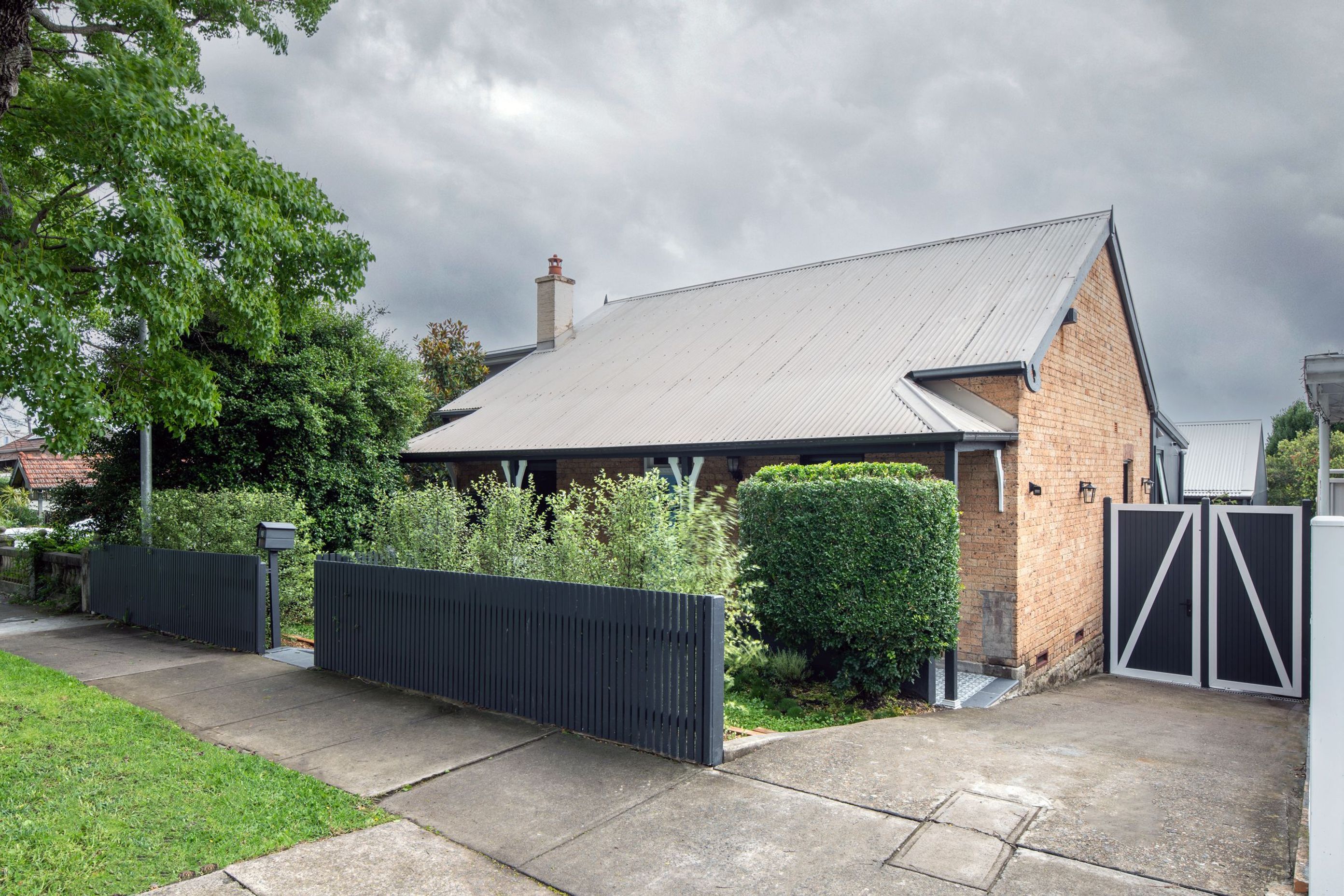 8 Mount Street
