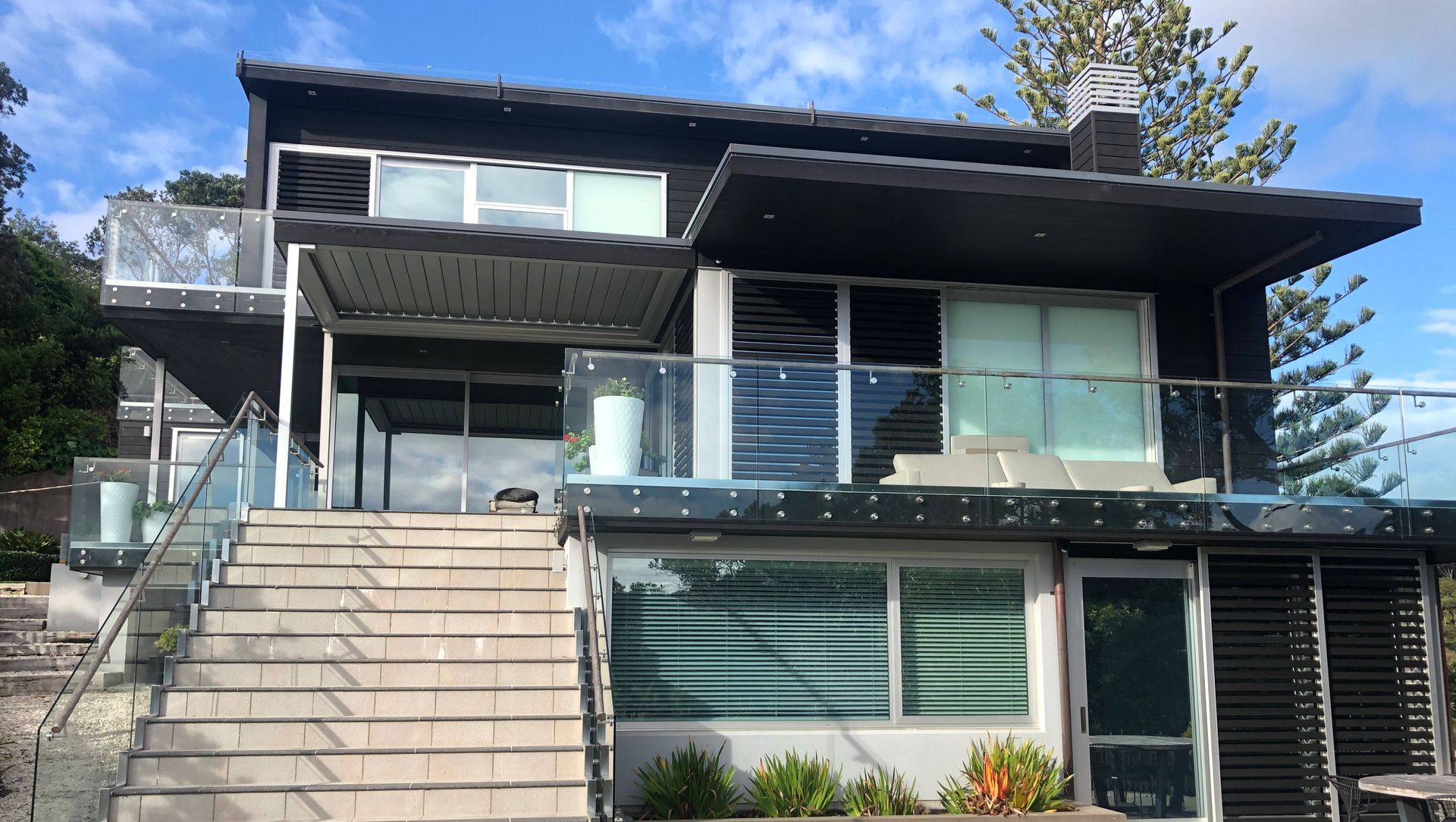 Waiheke House banner