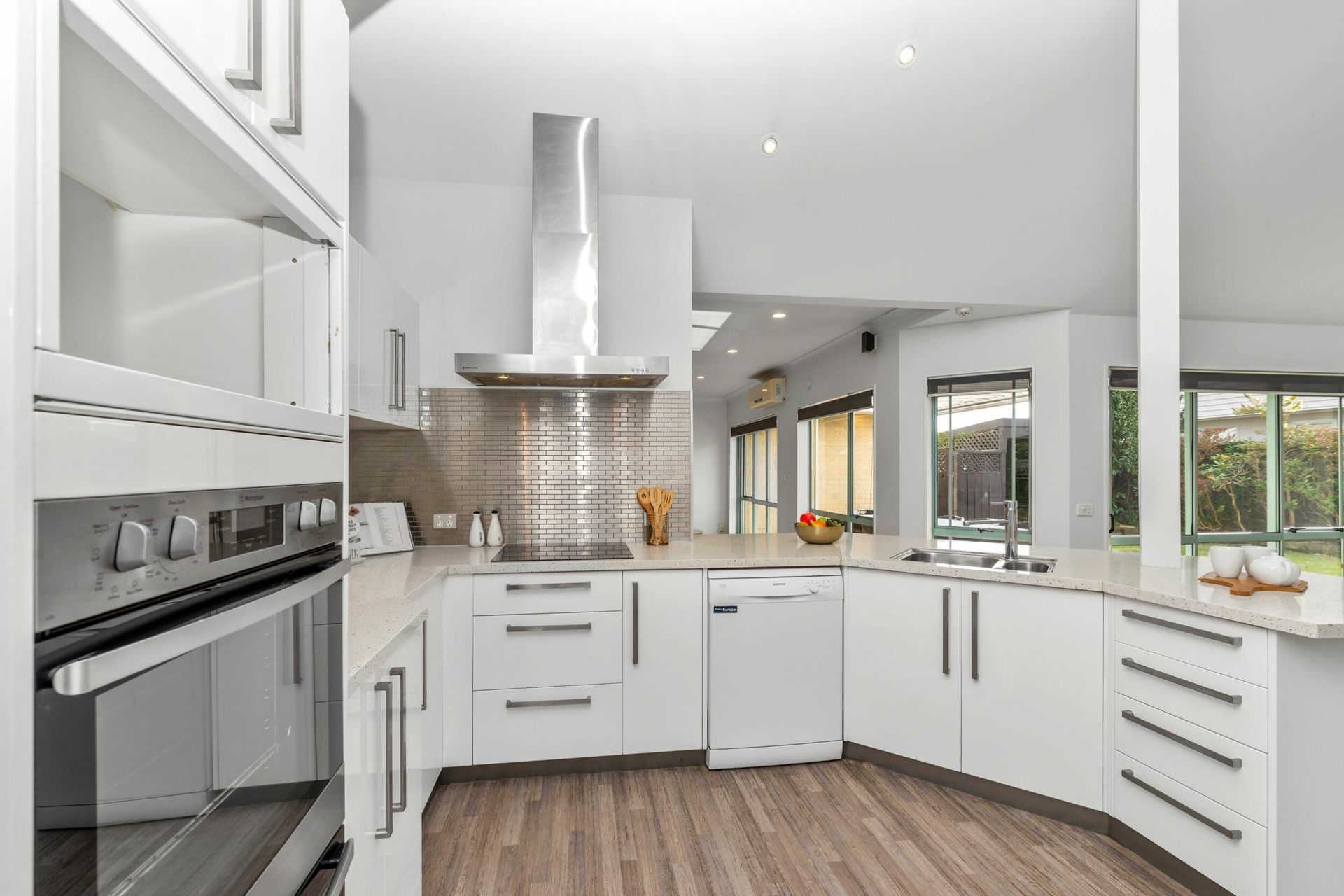 Wisely Road, Auckland