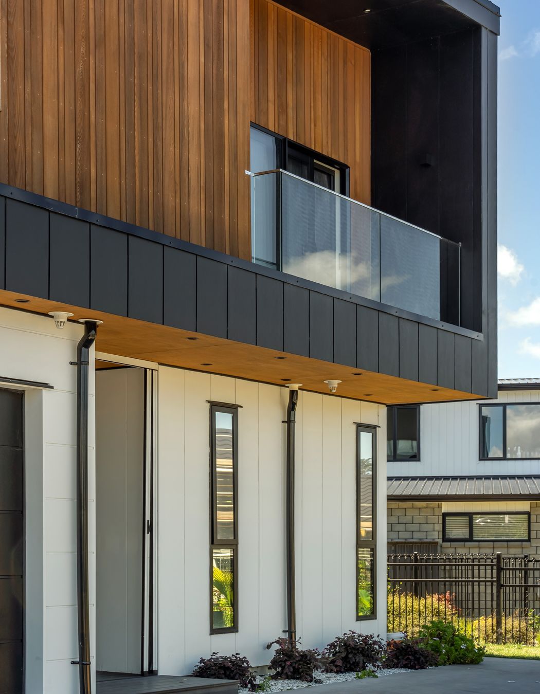 Riverhead Point Residence