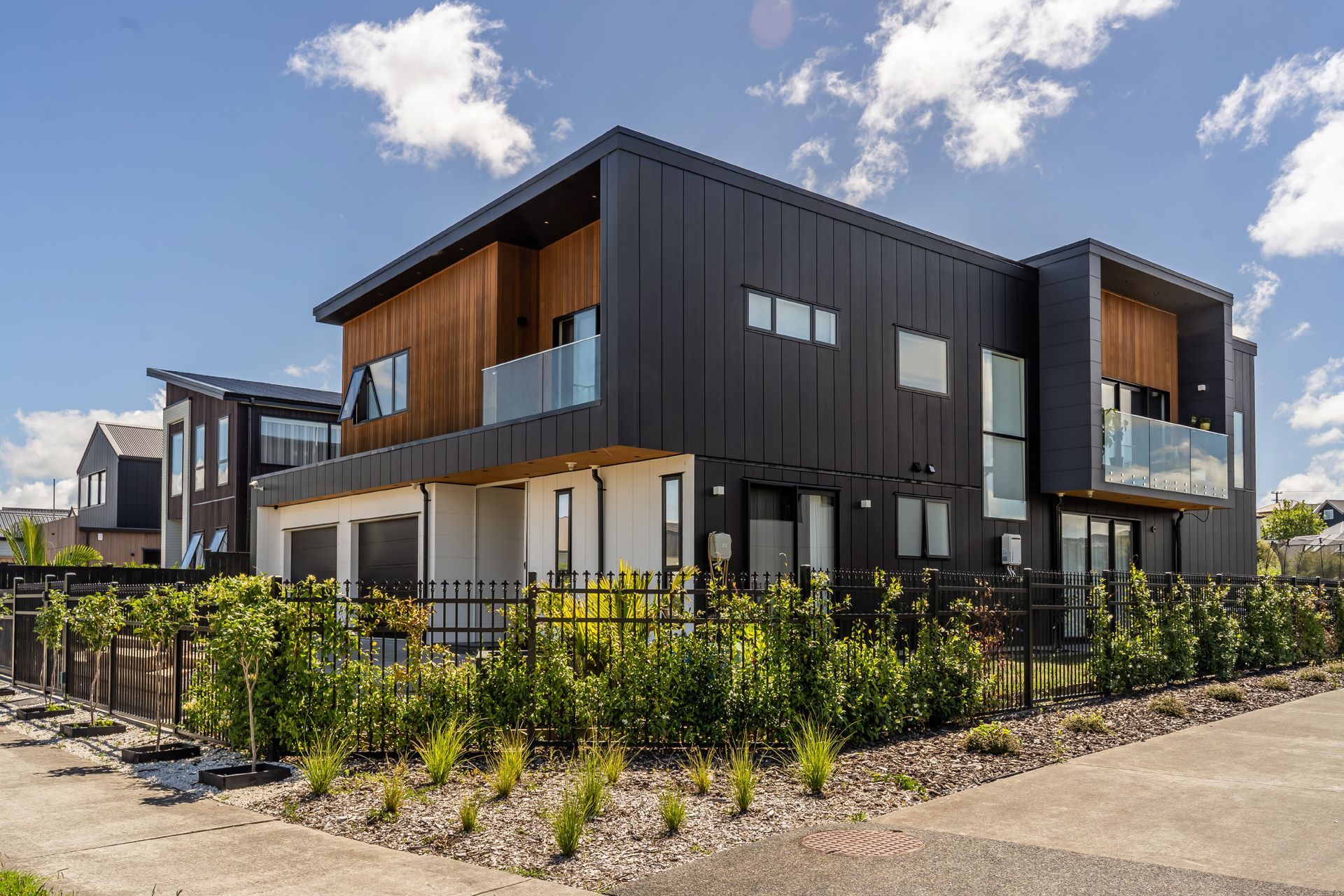 Riverhead Point Residence