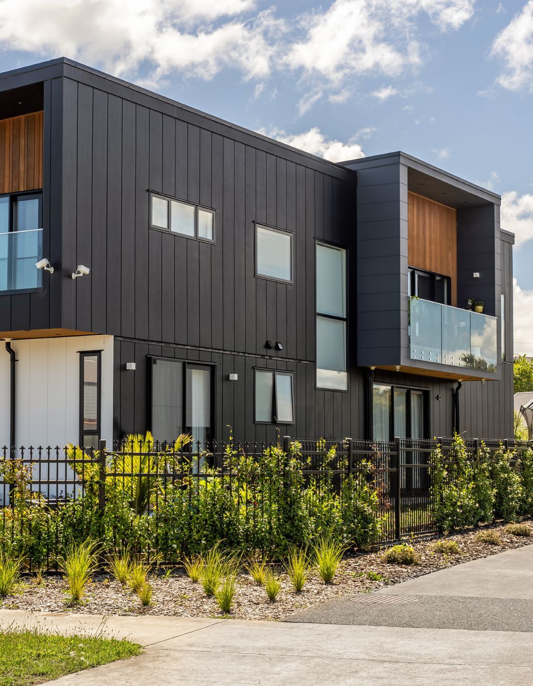Riverhead Point Residence