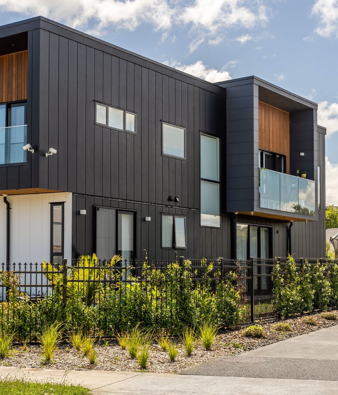 Riverhead Point Residence