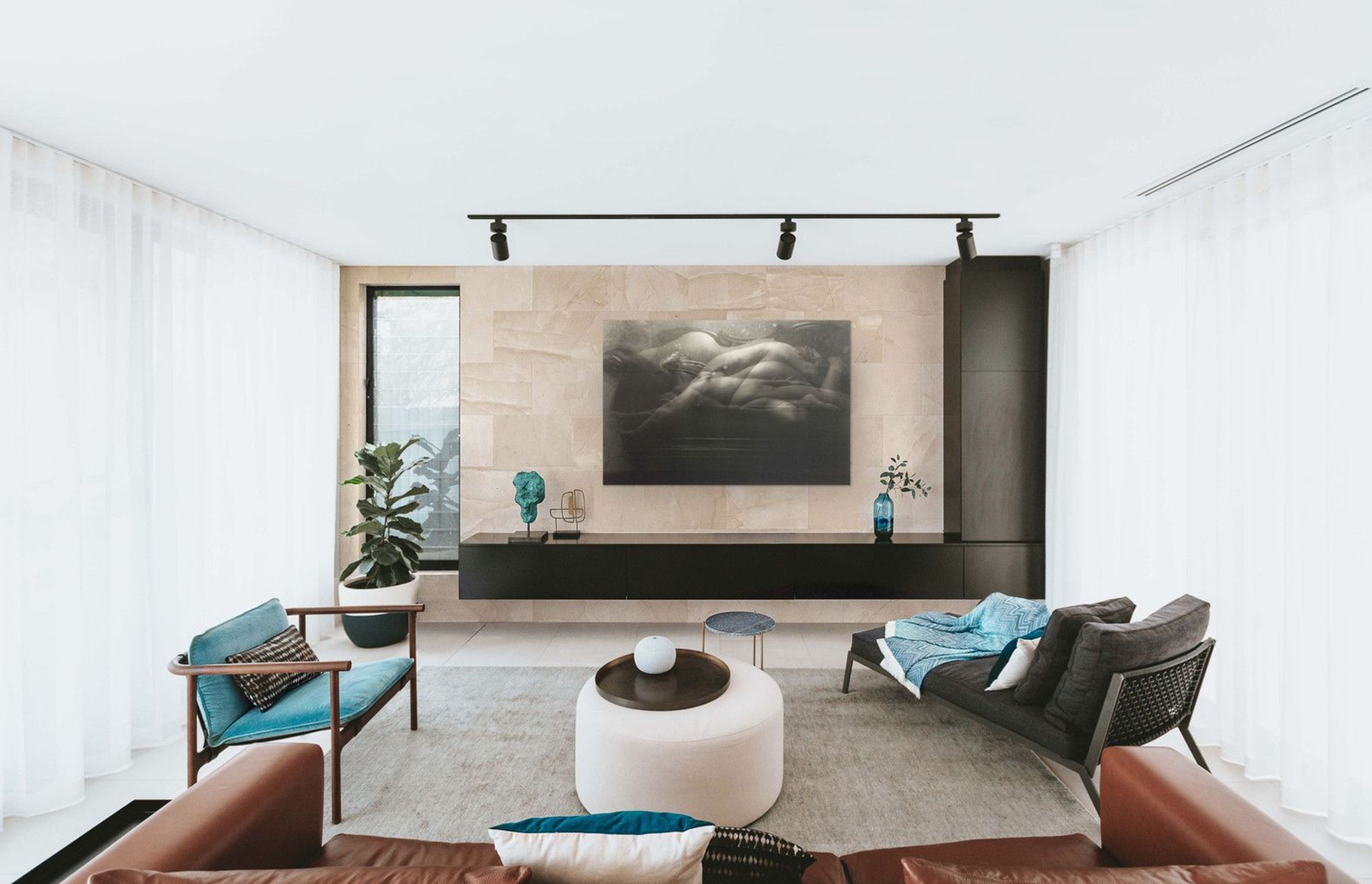 Russell Lea Residence