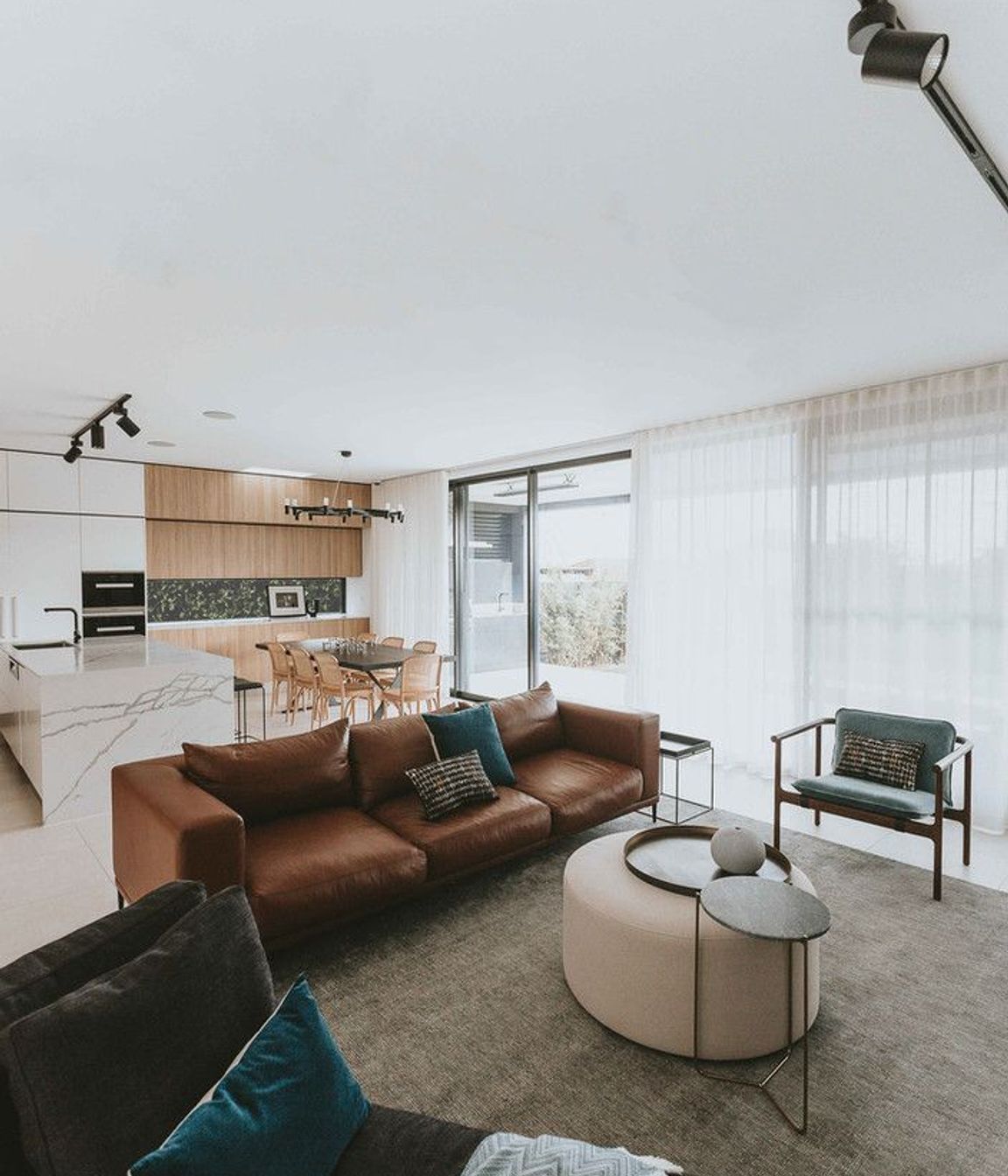 Russell Lea Residence