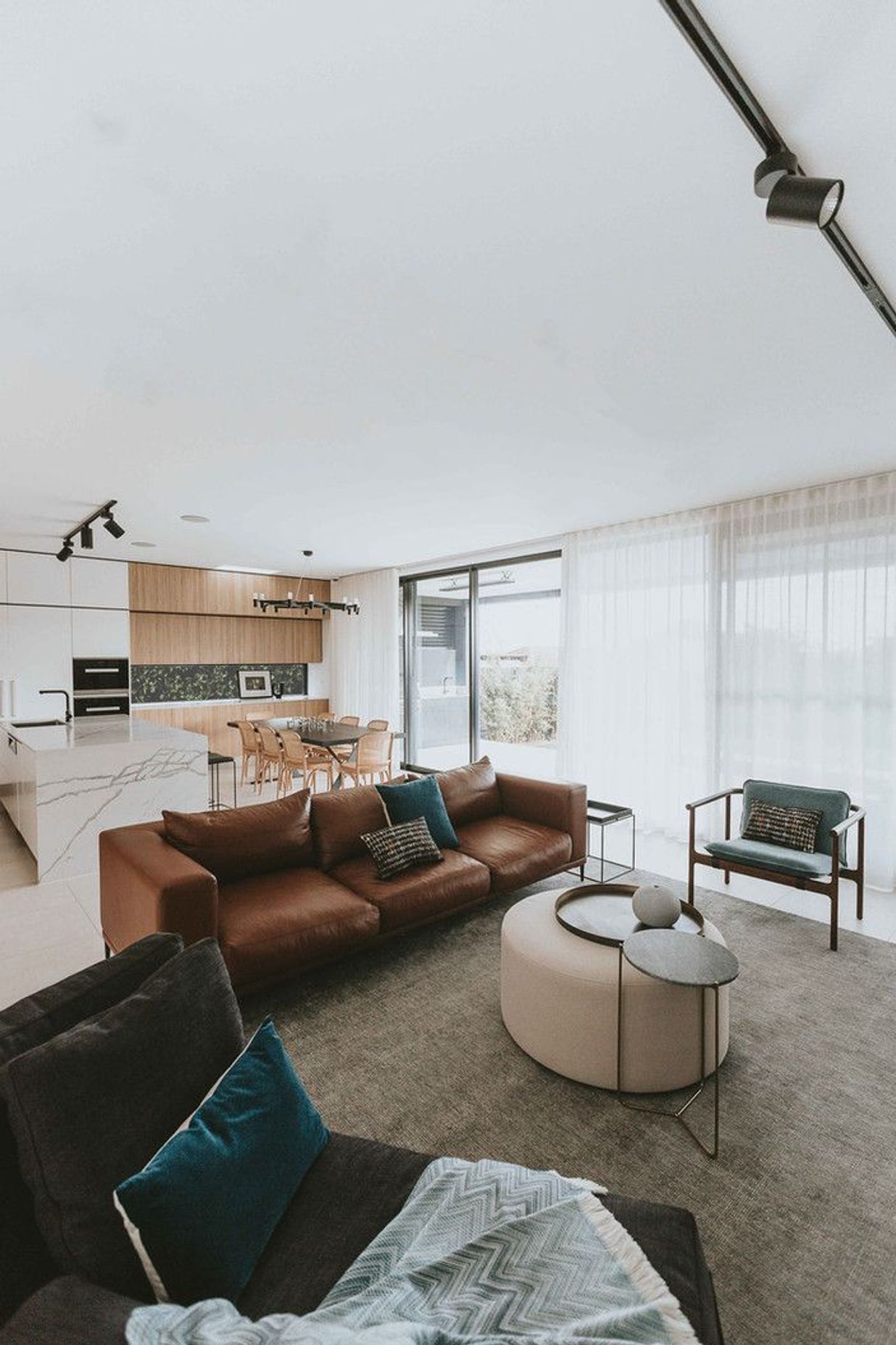 Russell Lea Residence