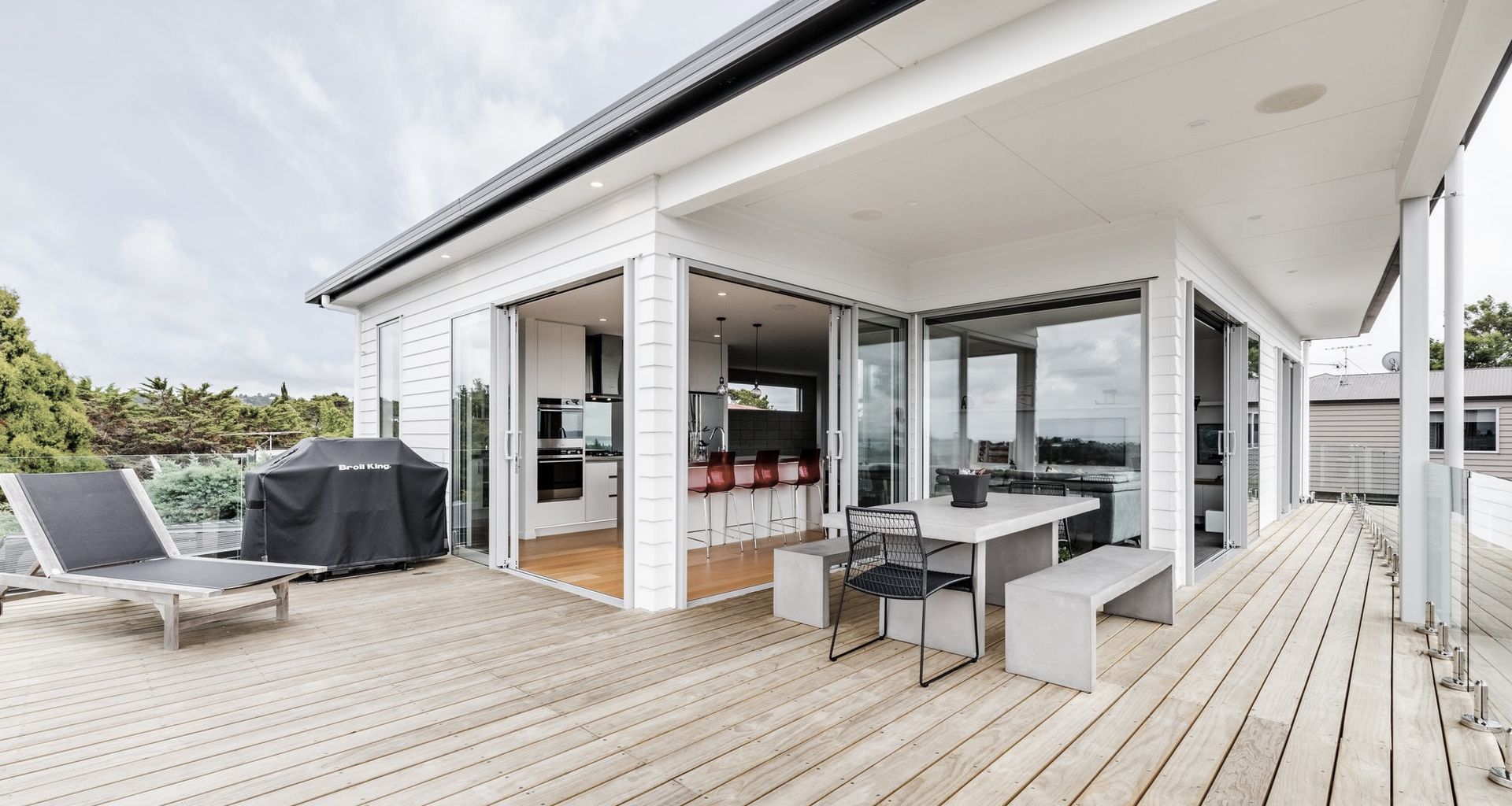 West Central Open Plan Living - Design and Build banner