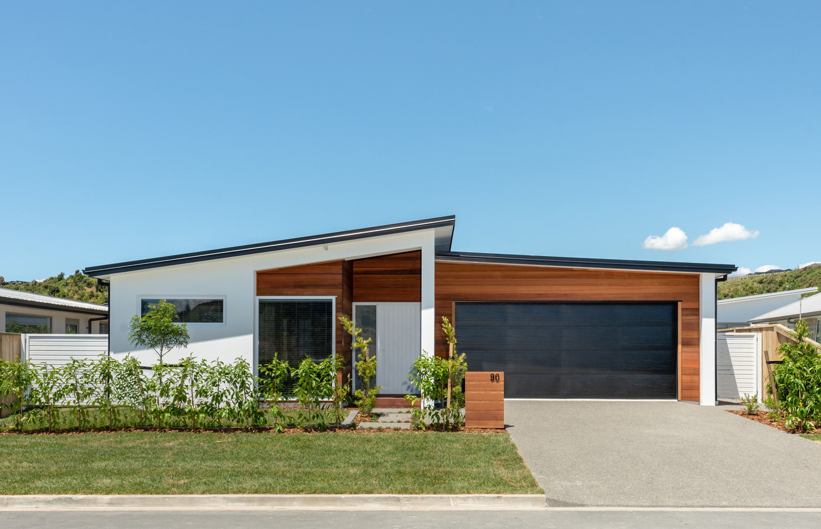 90 Awataha Cres