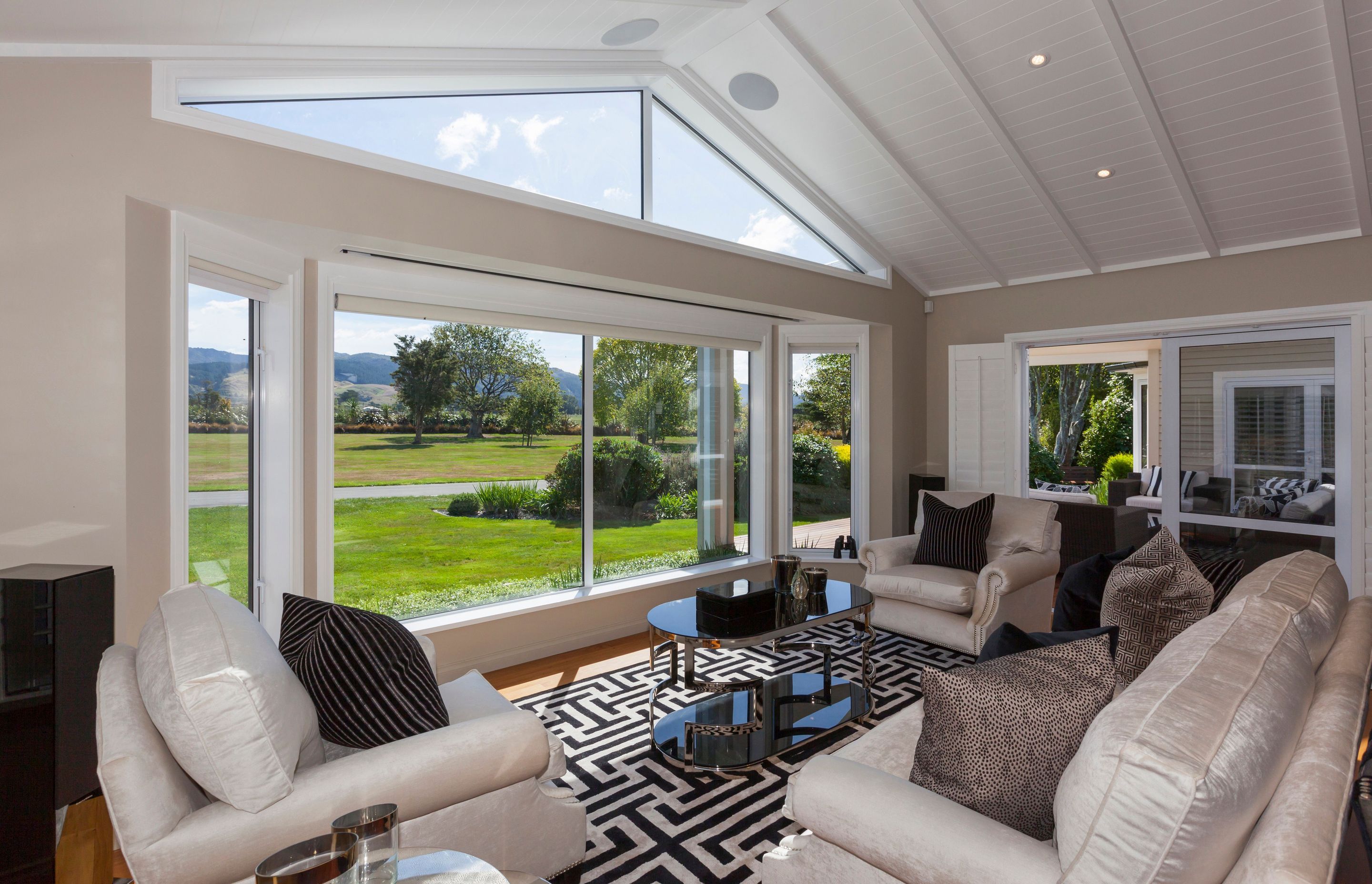 Luxurious Farmhouse - Wairarapa