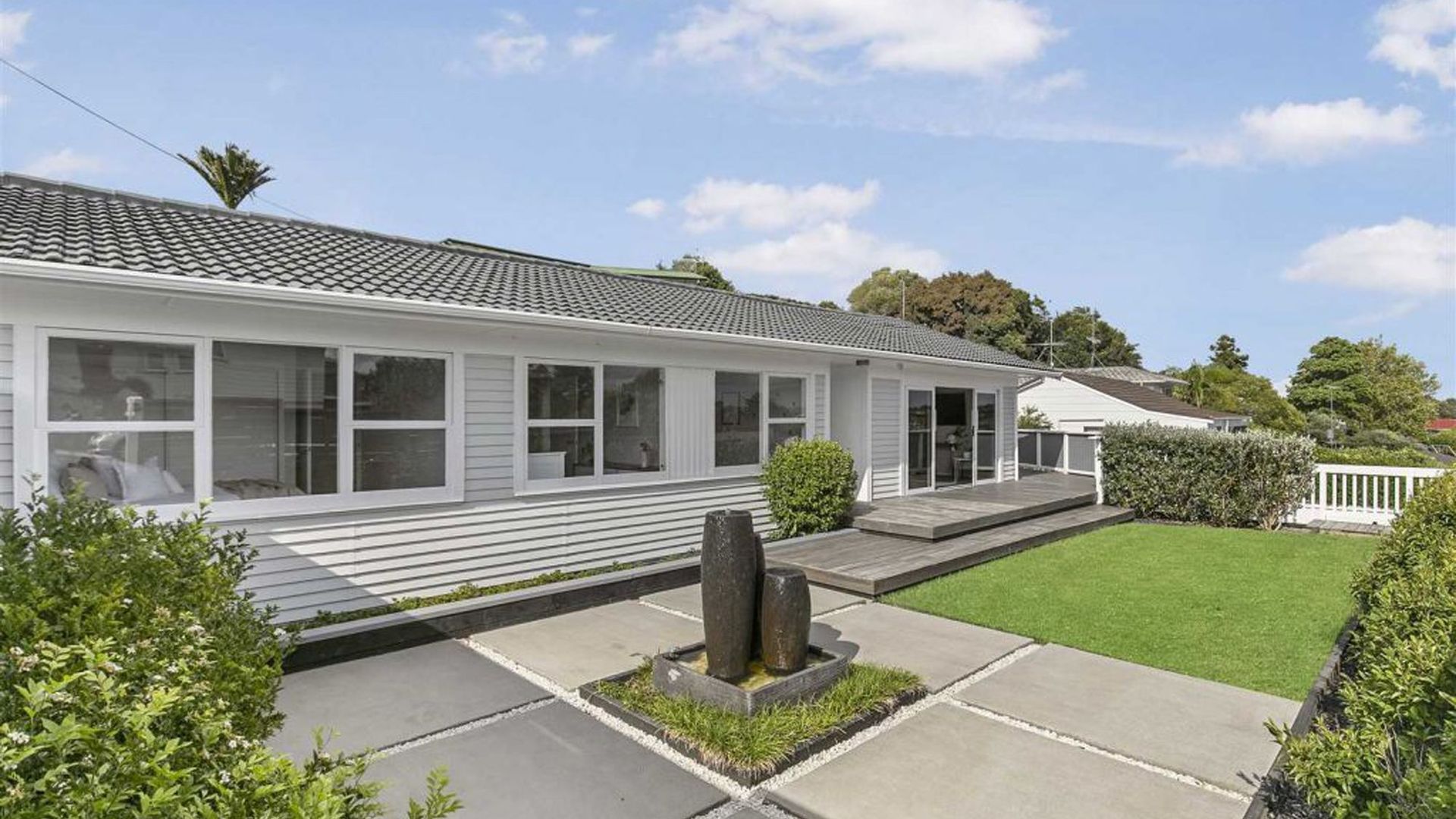 Stott Avenue, Birkdale video