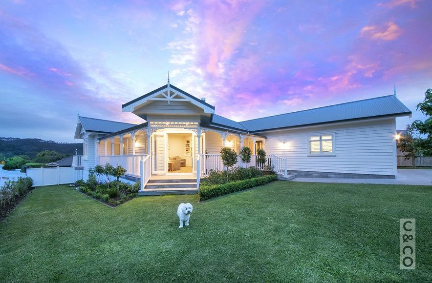 Riverhead Villa