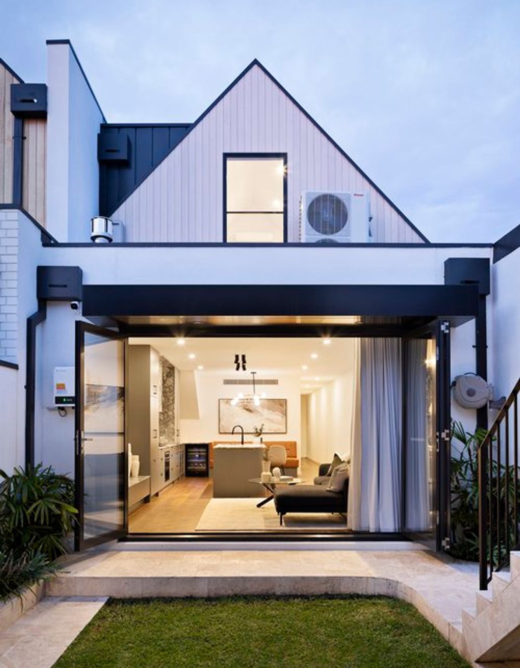 Beaconsfield Residence I