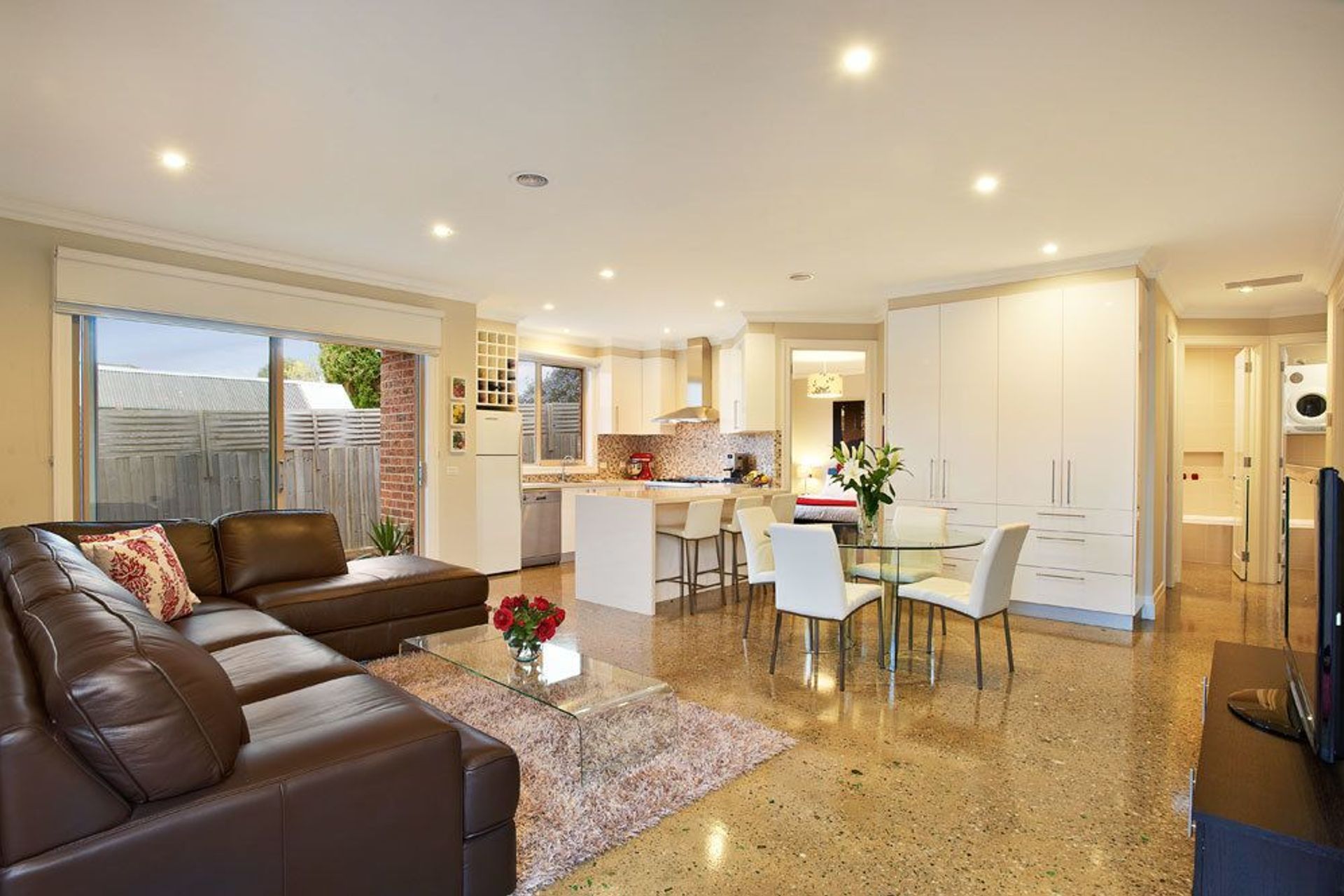 Sussex Street | Blackburn North