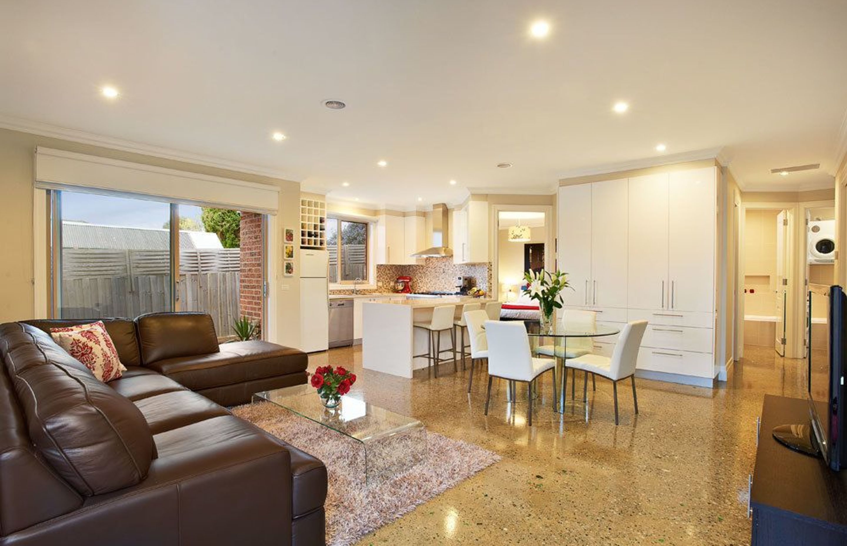 Sussex Street | Blackburn North