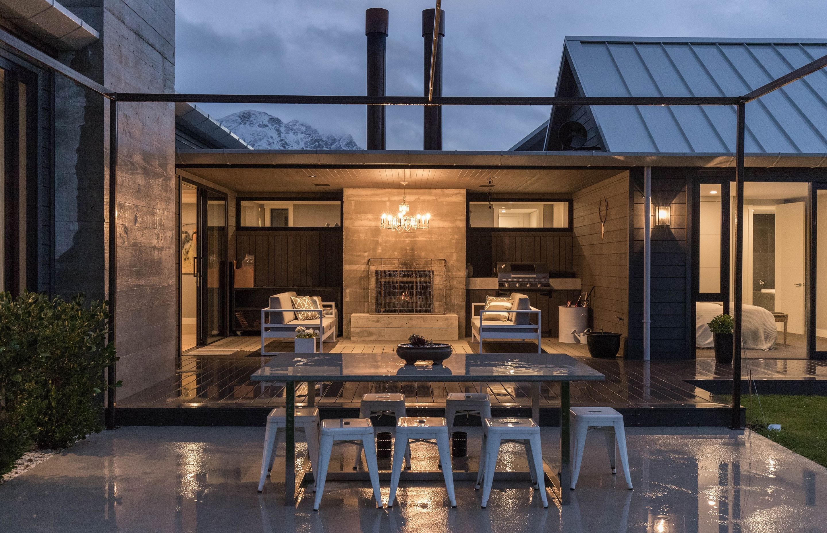 Stunning off-the-board concrete features in Queenstown home
