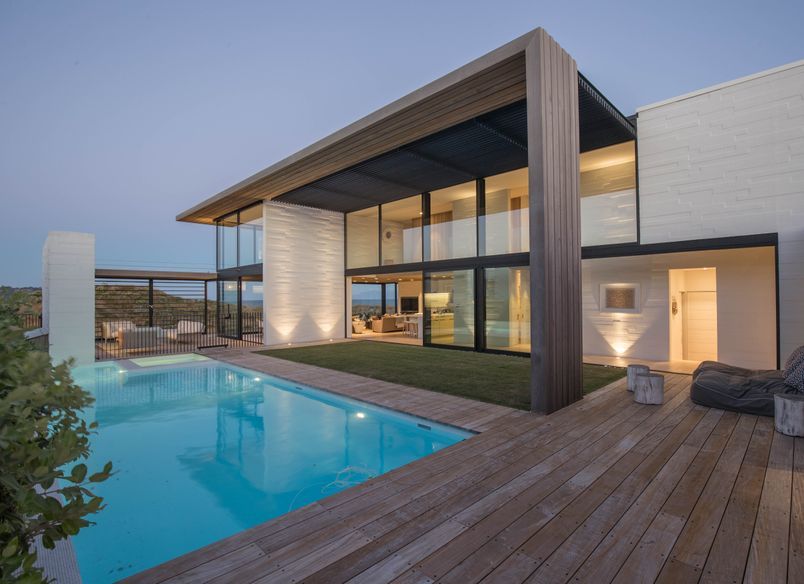 Firth Masonry for a contemporary, enduring and versatile beachhouse