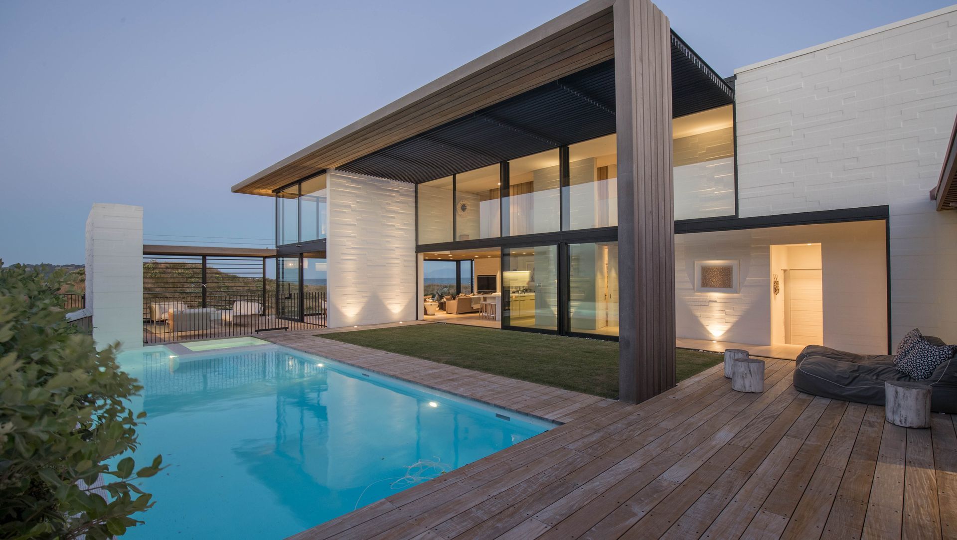Firth Masonry for a contemporary, enduring and versatile beachhouse banner