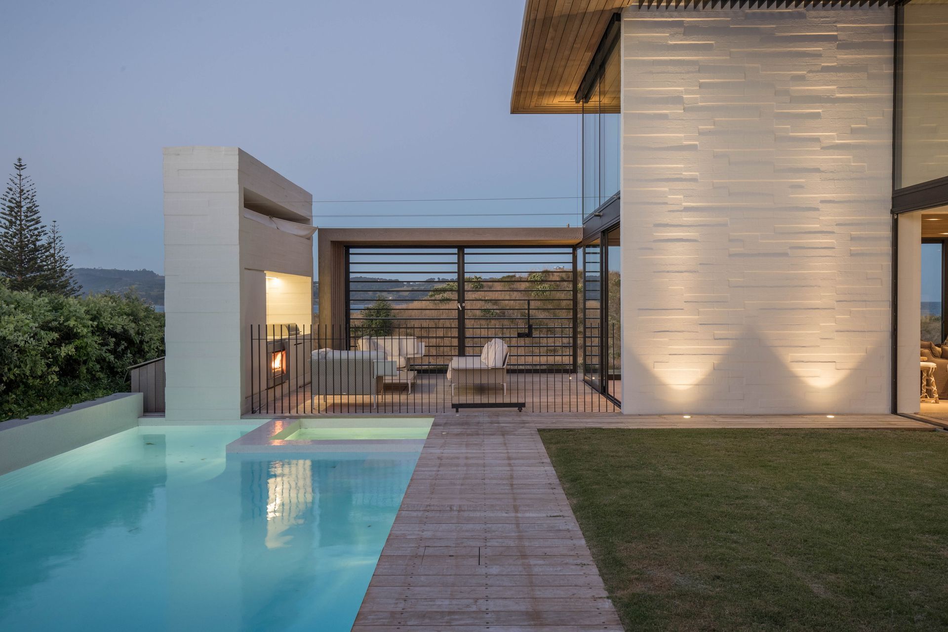 Firth Masonry for a contemporary, enduring and versatile beachhouse