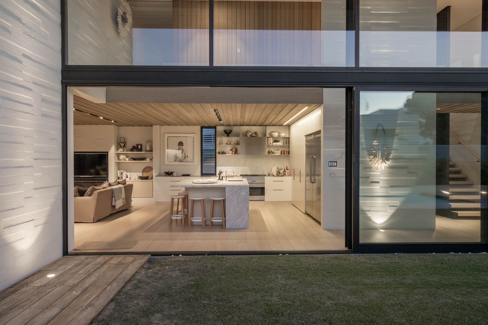 Firth Masonry for a contemporary, enduring and versatile beachhouse