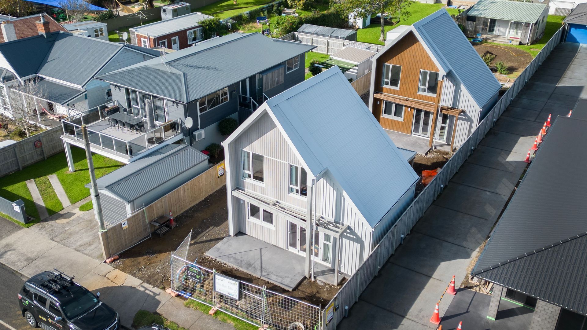 eHaus Taranaki clients share why they designed and built two eHaus homes as rental properties. video