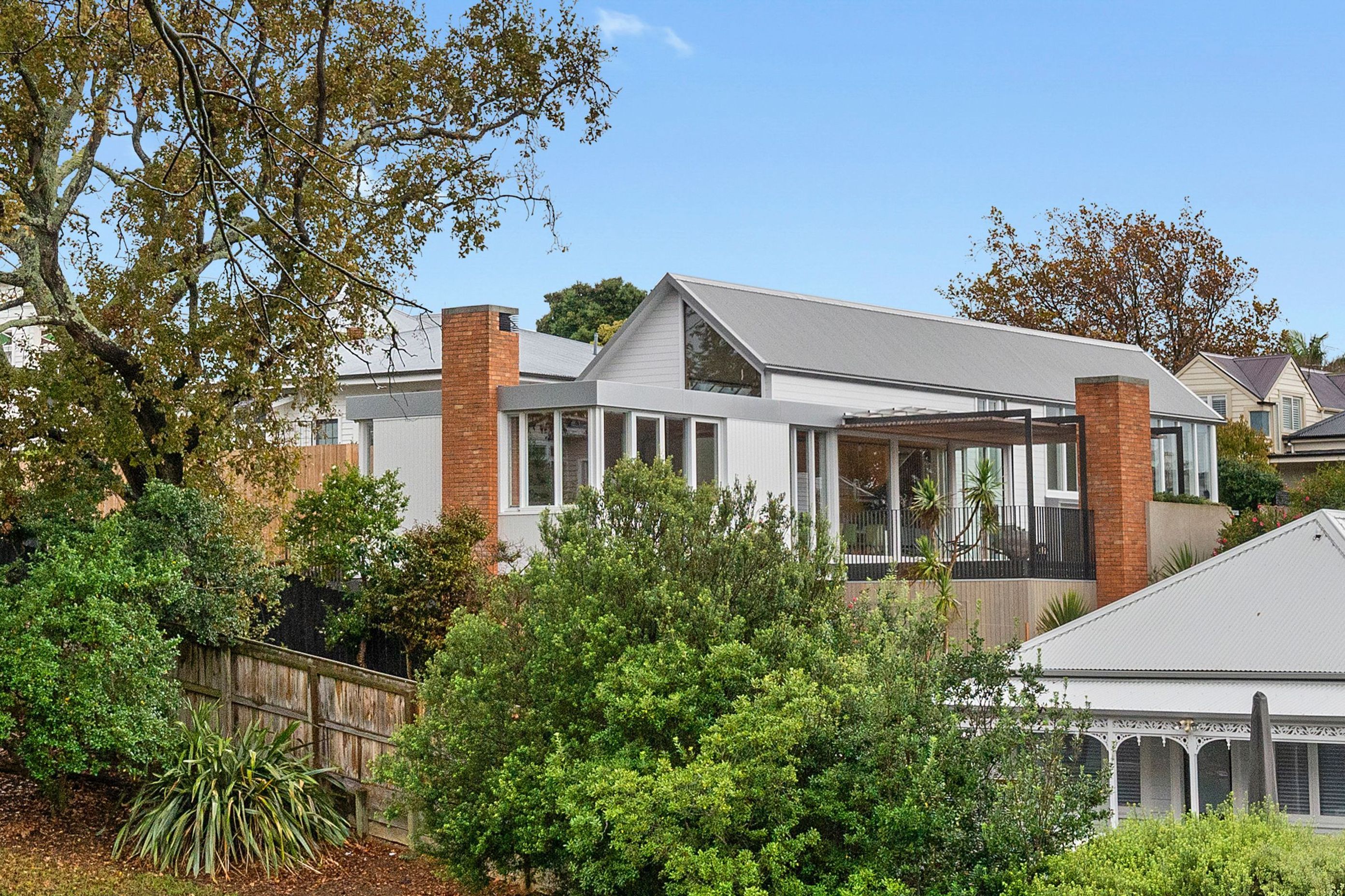 26 Tole Street