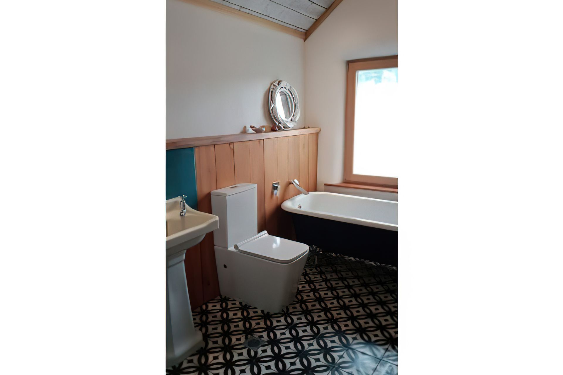 Airtightness for NZ's First Straw Bale Passive House