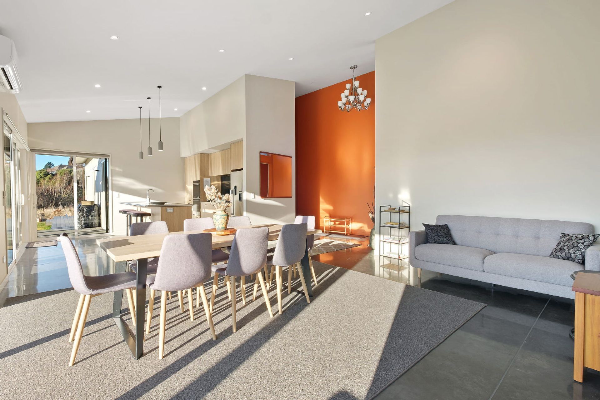 Sapphire Spring Rise