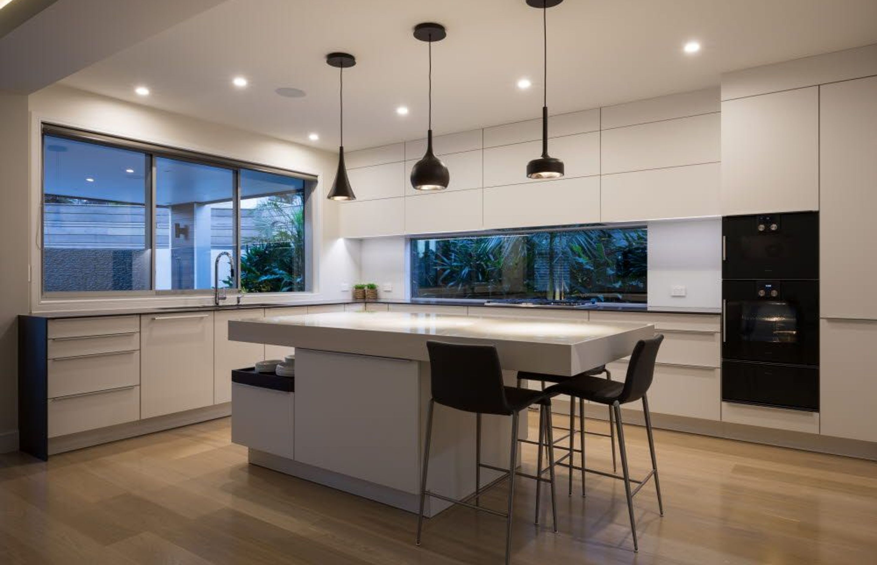 Large new house in Blockhouse Bay by Poggenpohl ArchiPro NZ