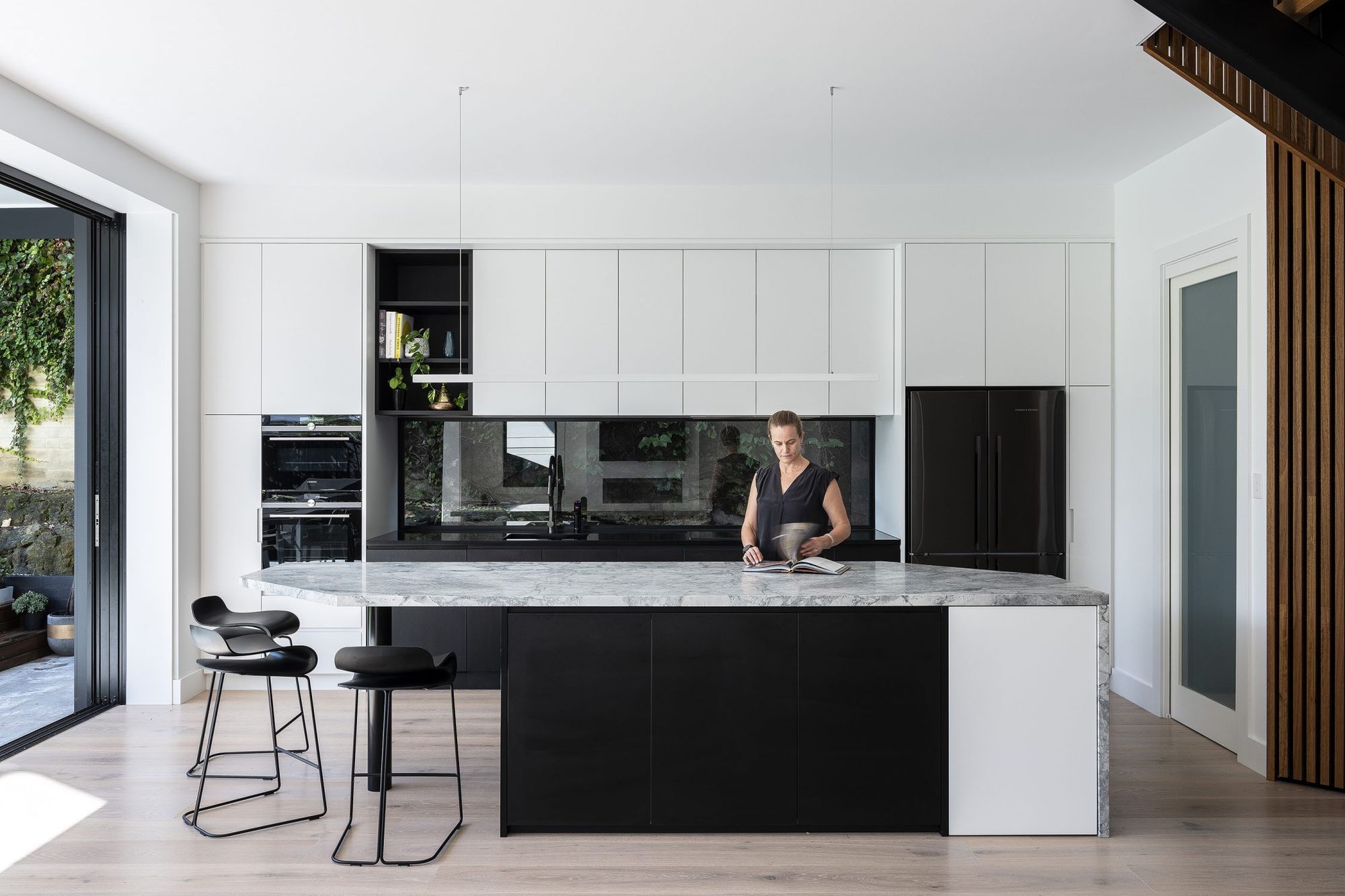 CrossCut House